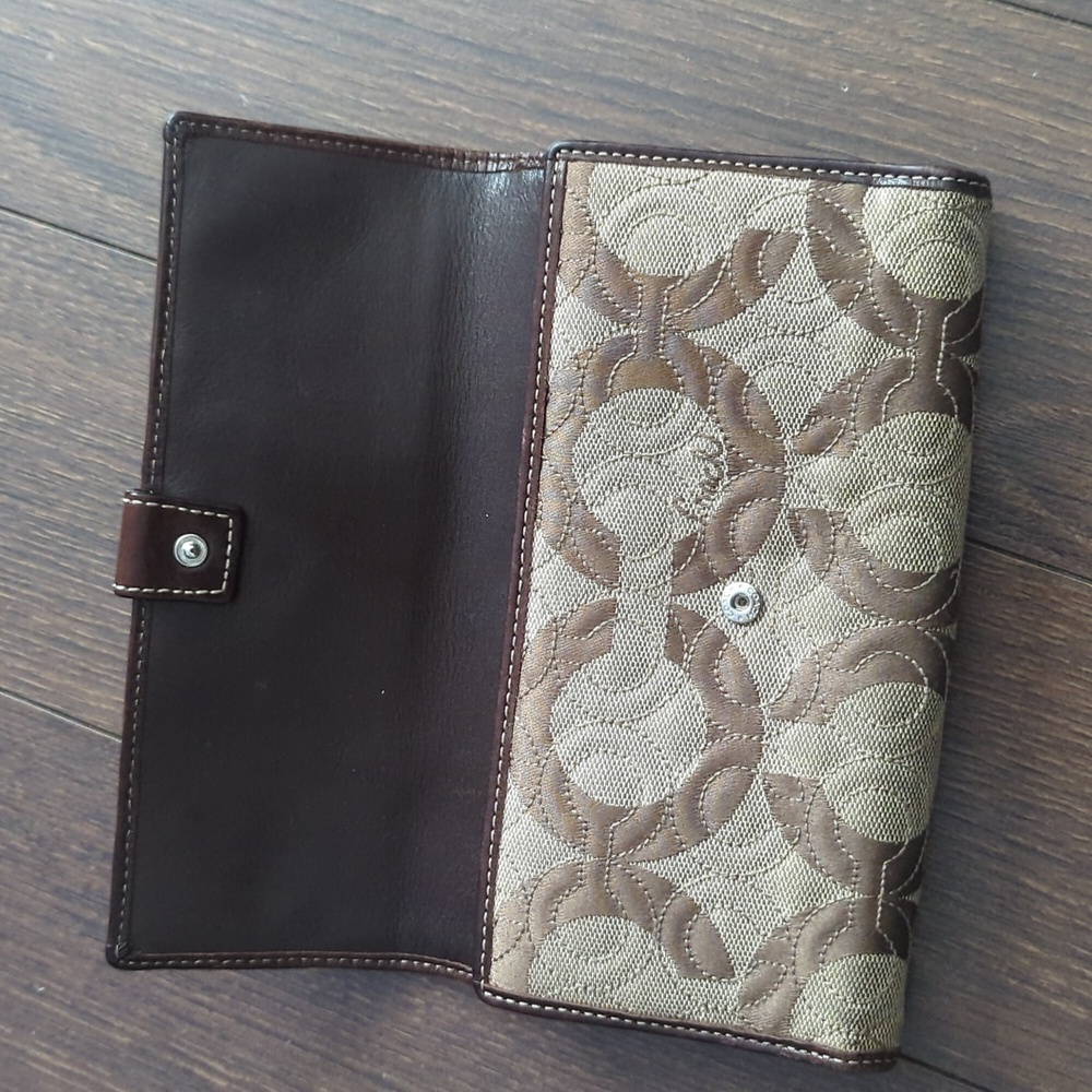 Coach Wallet - Picture 5 of 7